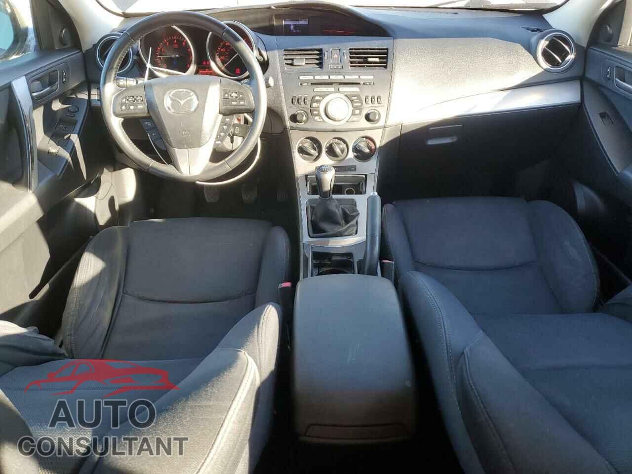 MAZDA MAZDA3 2011 - JM1BL1K69B1445602