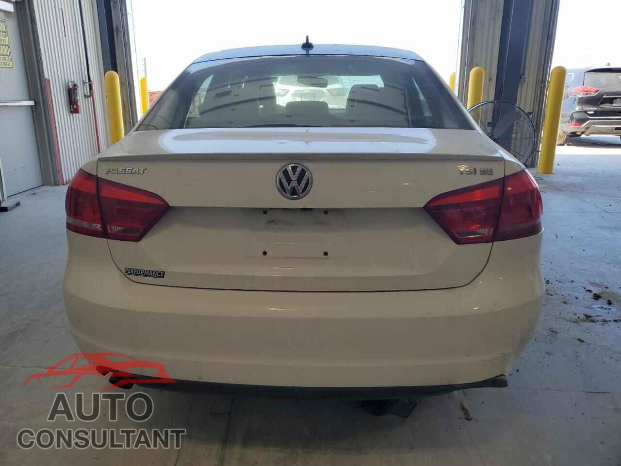 VOLKSWAGEN PASSAT 2014 - 1VWBS7A3XEC110979