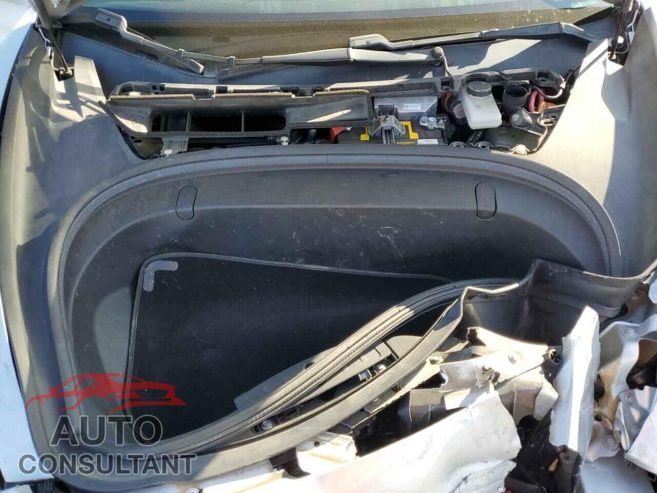 TESLA MODEL 3 2018 - 5YJ3E1EB2JF065336
