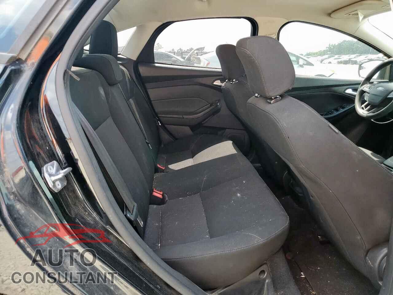 FORD FOCUS 2016 - 1FADP3F21GL225162