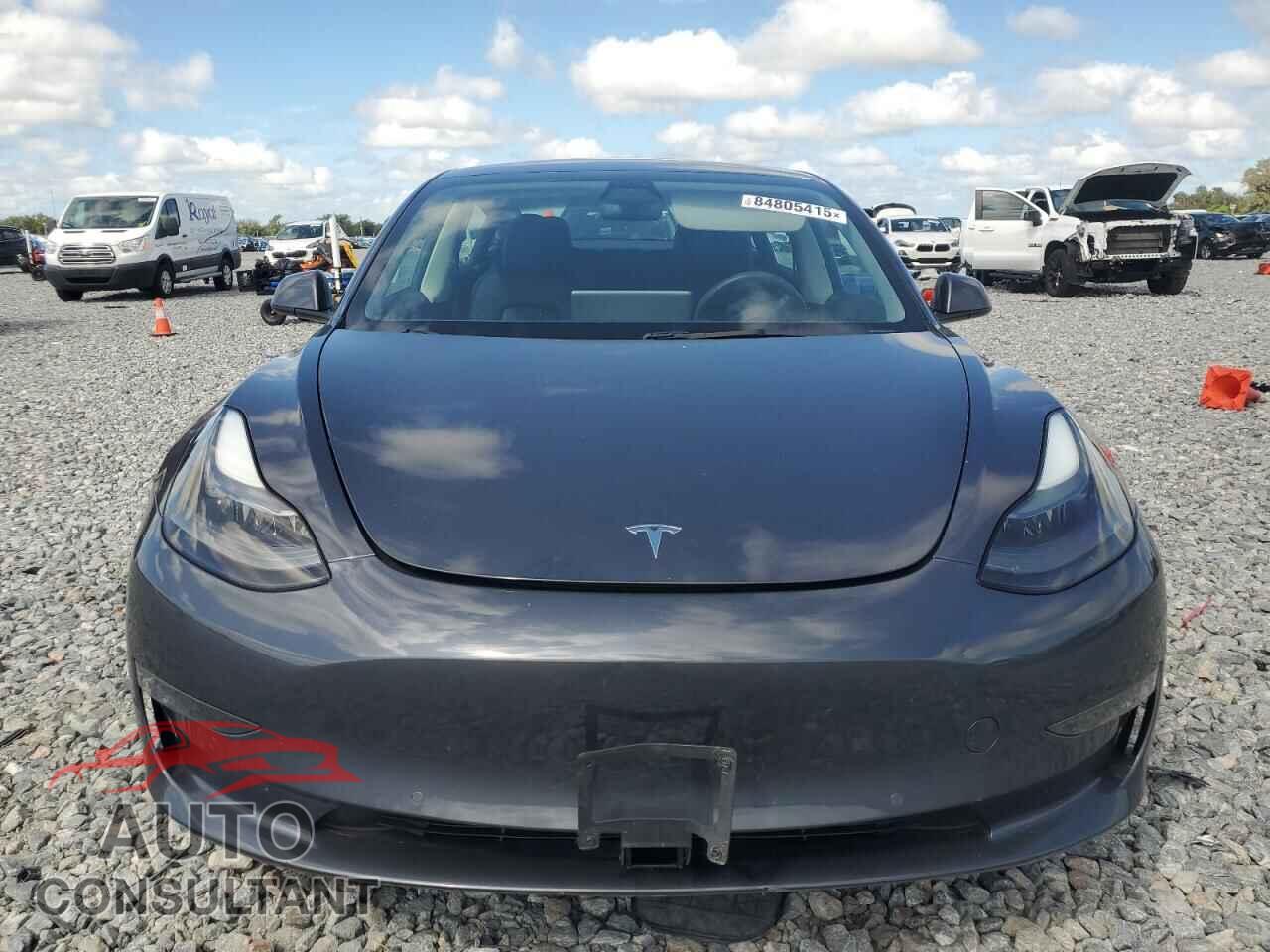 TESLA MODEL 3 2022 - 5YJ3E1EB4NF121024
