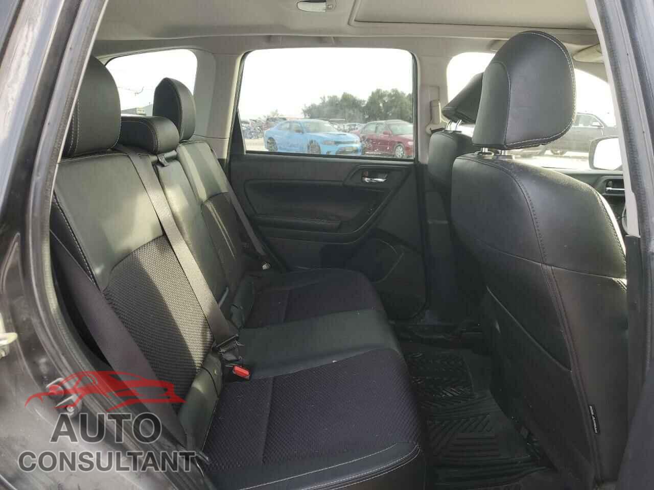 SUBARU FORESTER 2018 - JF2SJAEC0JH450864