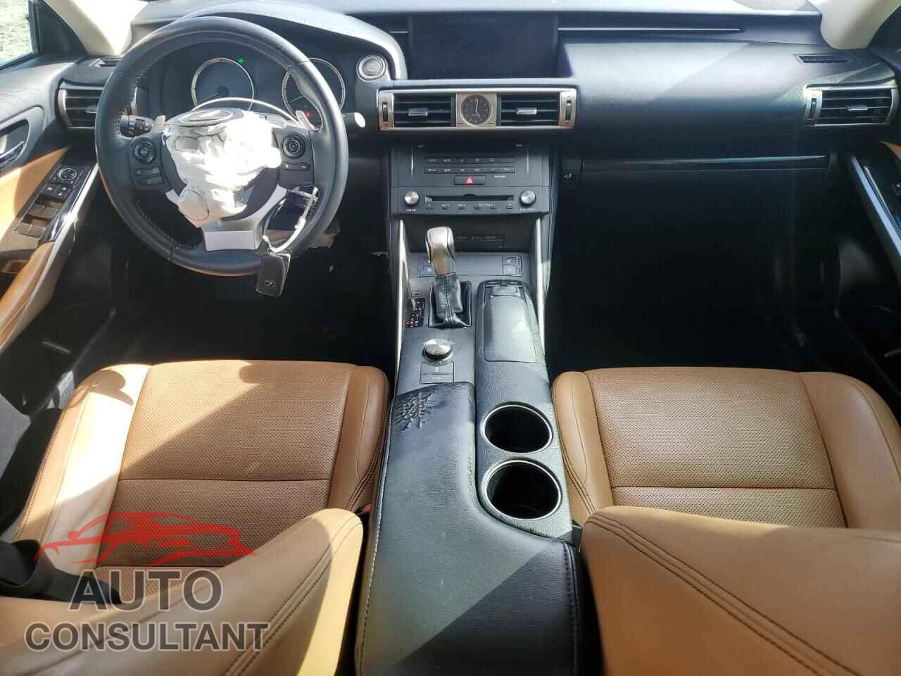 LEXUS IS 2015 - JTHBF1D28F5057601