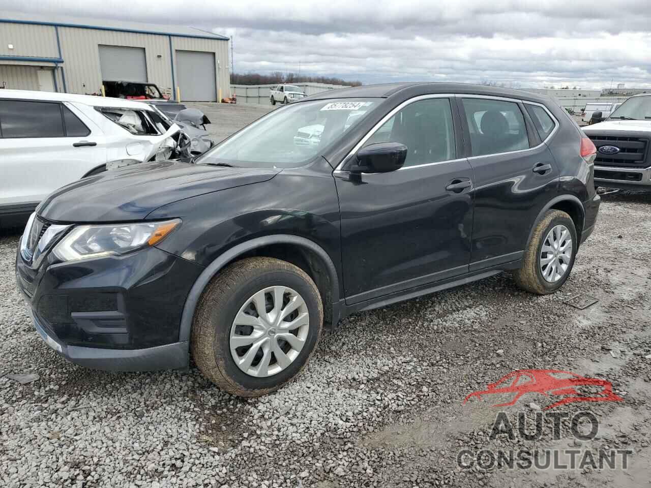 NISSAN ROGUE 2017 - KNMAT2MVXHP604767