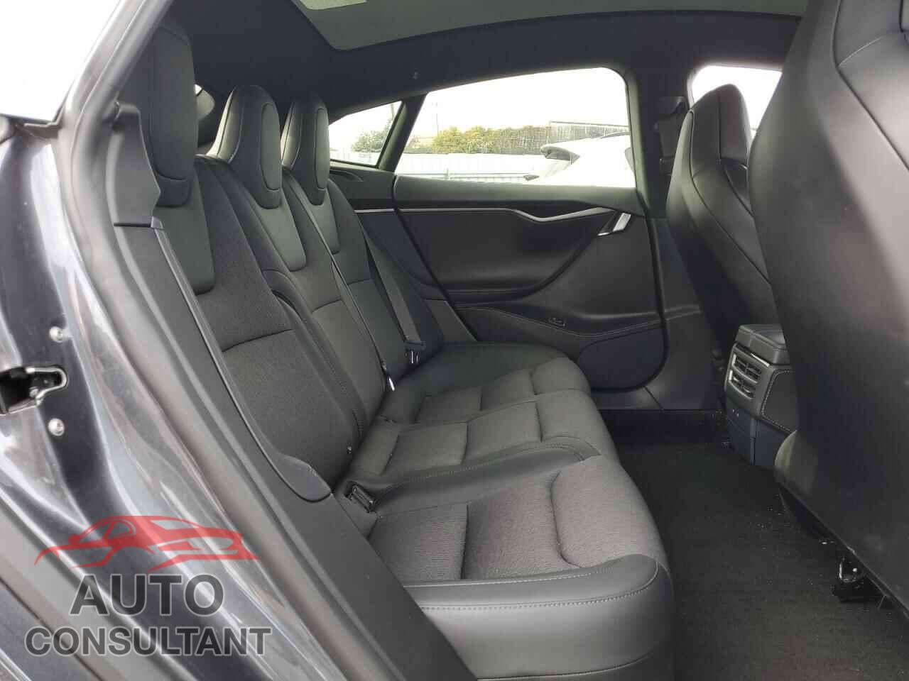 TESLA MODEL S 2018 - 5YJSA1E29JF292644