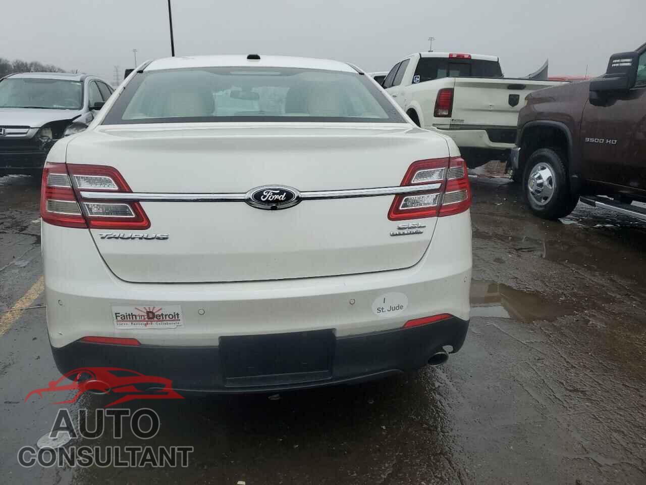 FORD TAURUS 2013 - 1FAHP2E85DG214767