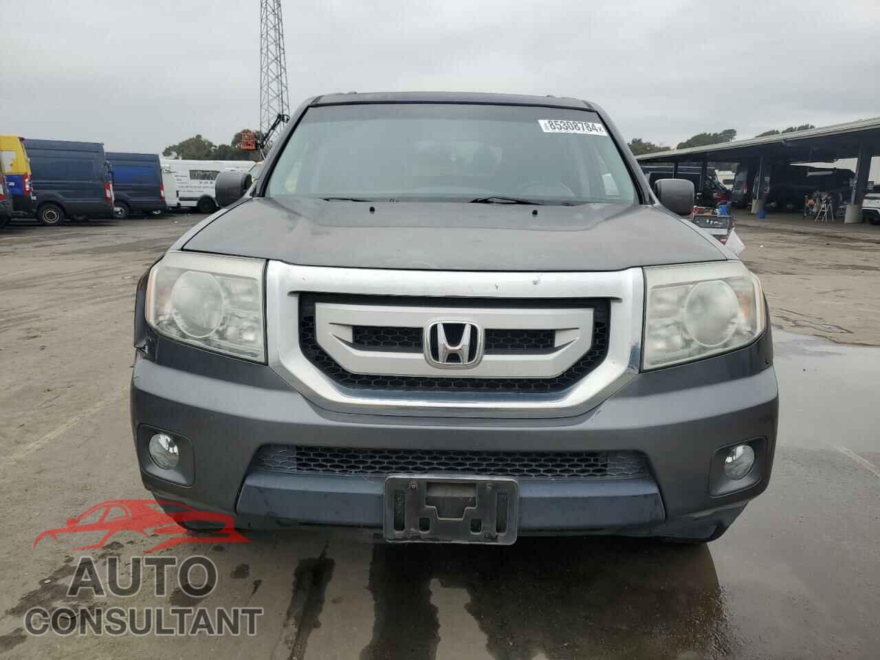 HONDA PILOT 2011 - 5FNYF4H45BB102611