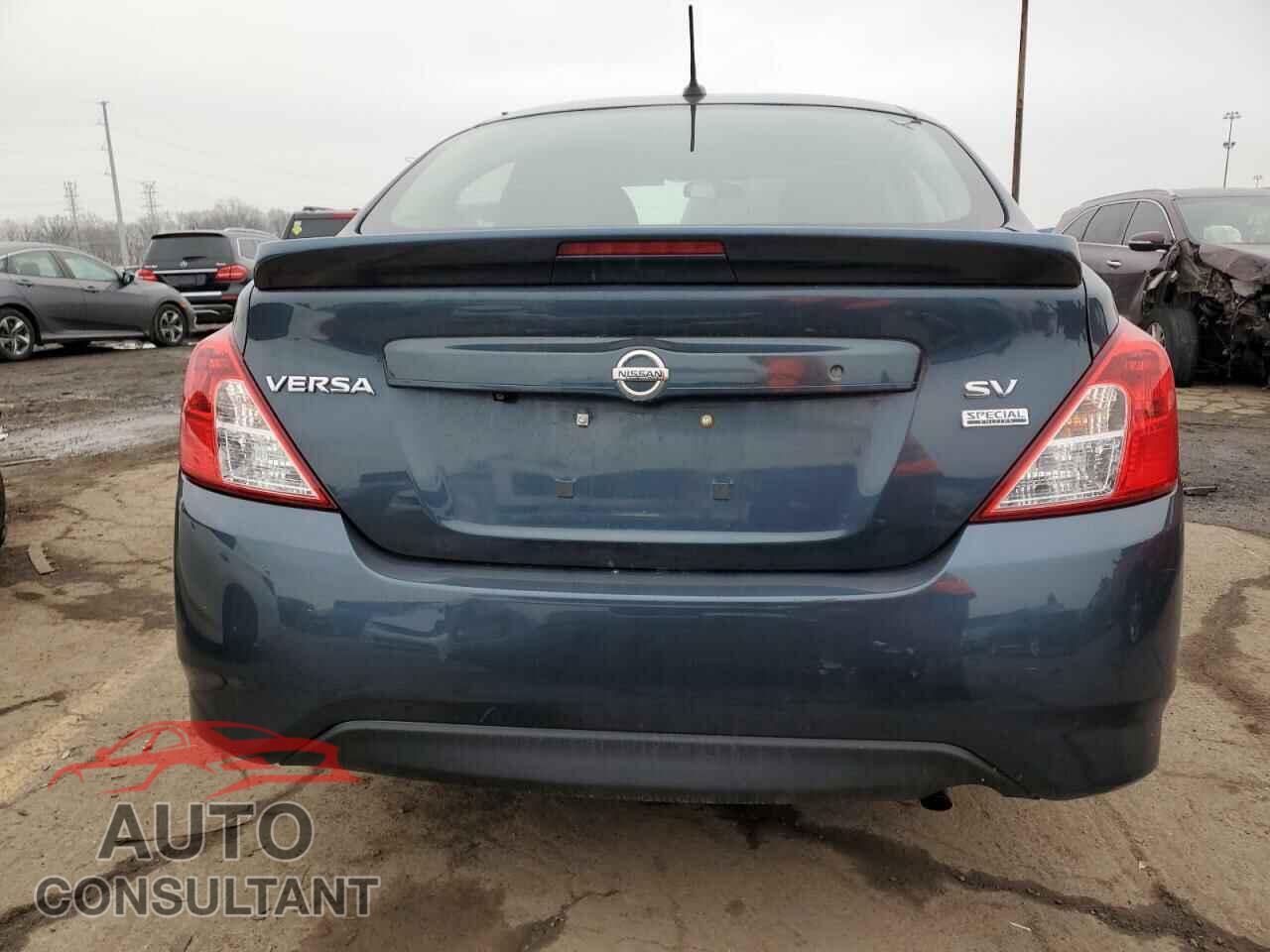 NISSAN VERSA 2017 - 3N1CN7AP1HL824657