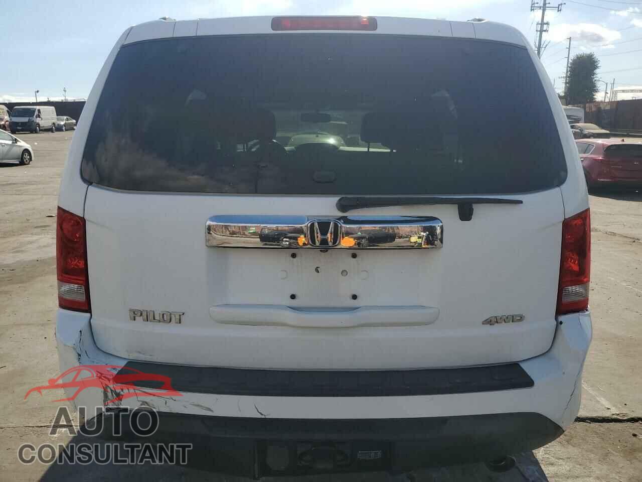HONDA PILOT 2014 - 5FNYF3H77EB018900