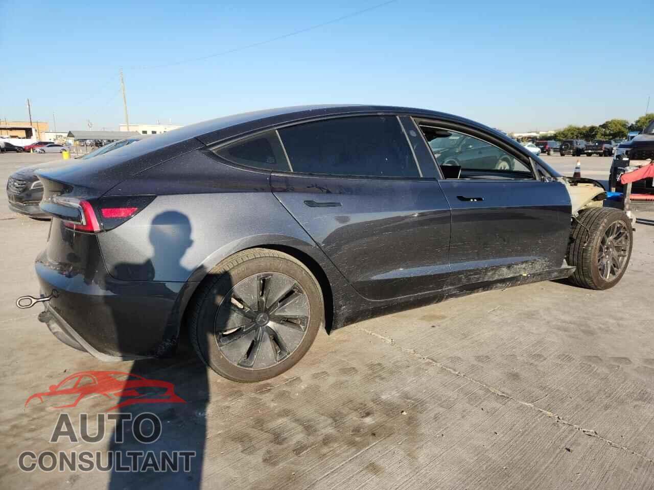 TESLA MODEL 3 2024 - 5YJ3E1EA4RF739974