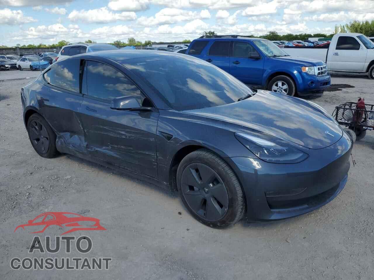 TESLA MODEL 3 2023 - 5YJ3E1EA7PF699077