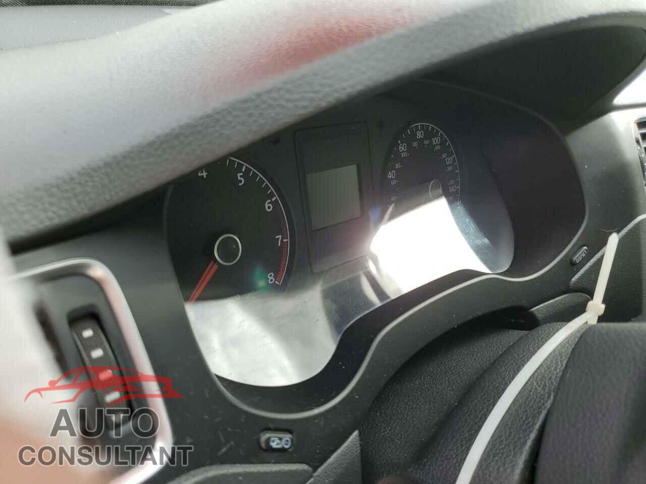 VOLKSWAGEN JETTA 2014 - 3VW2K7AJ2EM313152