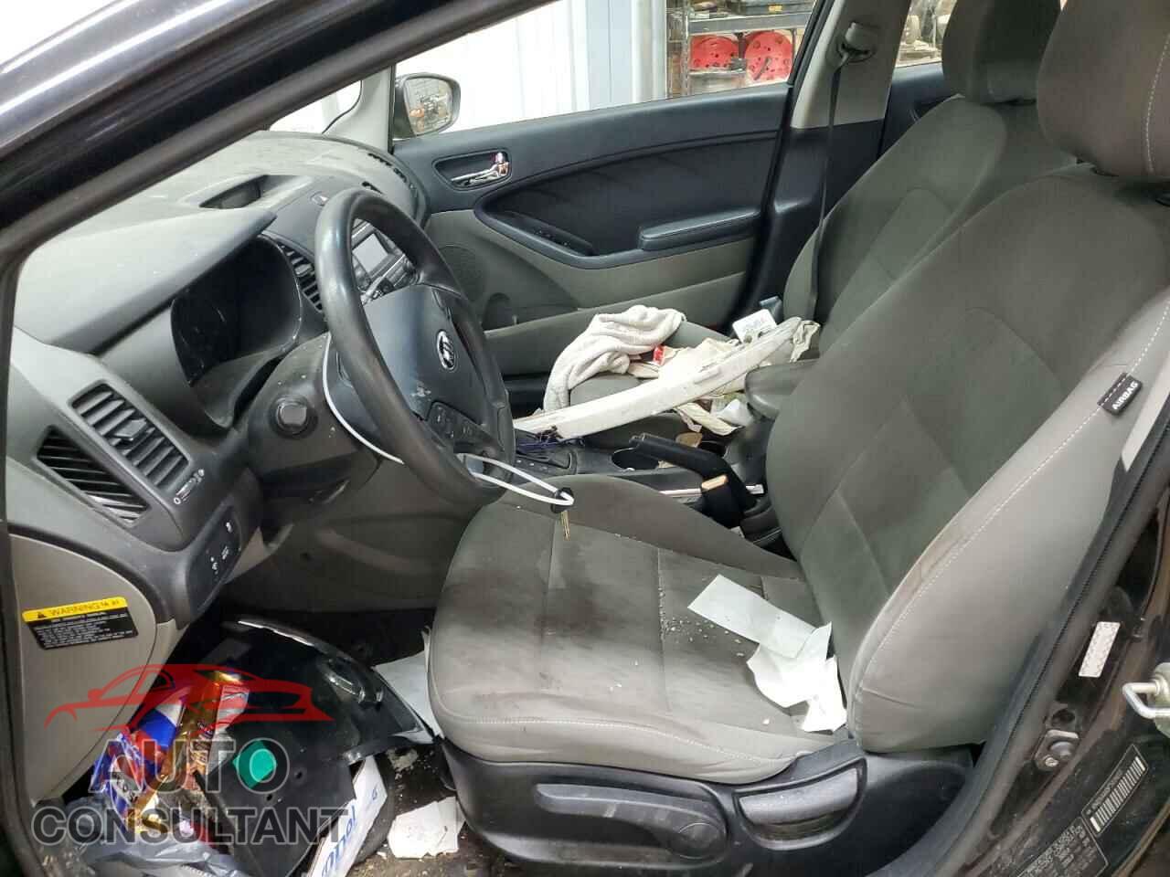 KIA FORTE 2015 - KNAFK4A68F5409015
