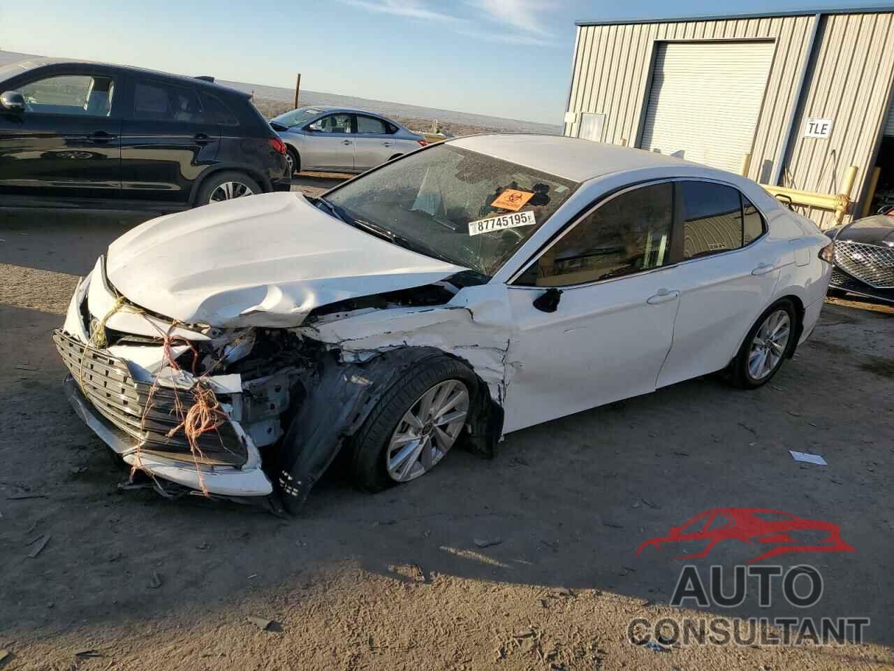 TOYOTA CAMRY 2021 - 4T1C11AK3MU554062