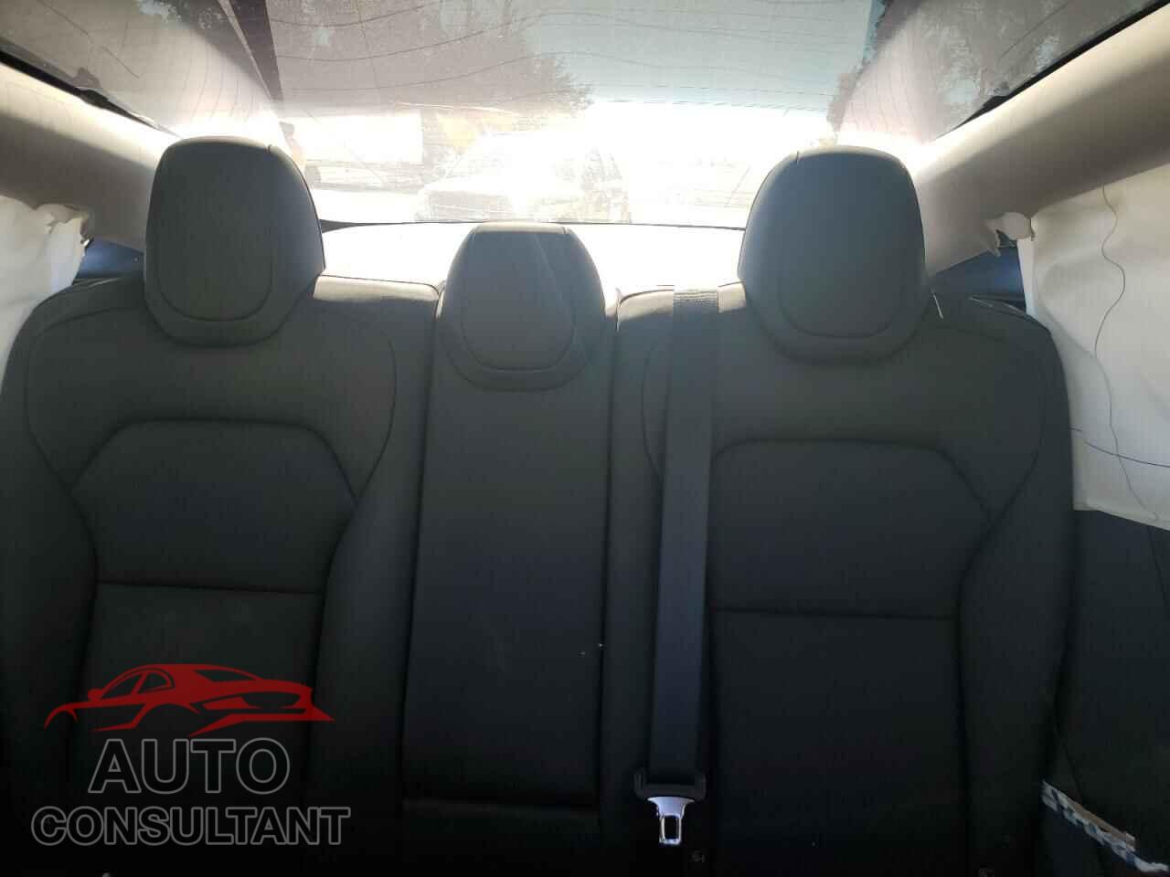 TESLA MODEL 3 2024 - 5YJ3E1EA7RF774105
