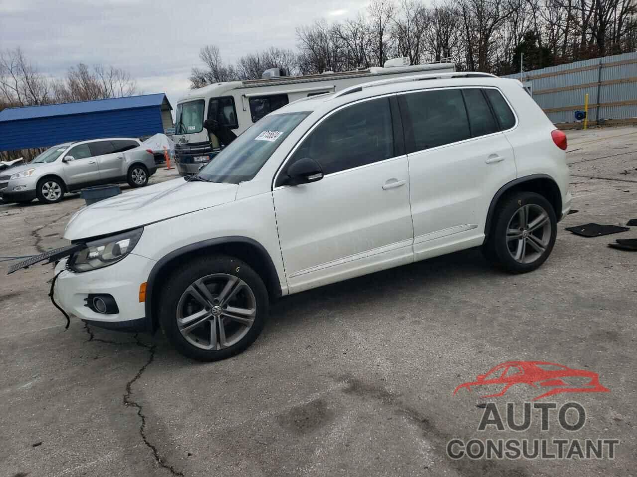 VOLKSWAGEN TIGUAN 2017 - WVGUV7AX9HK021383