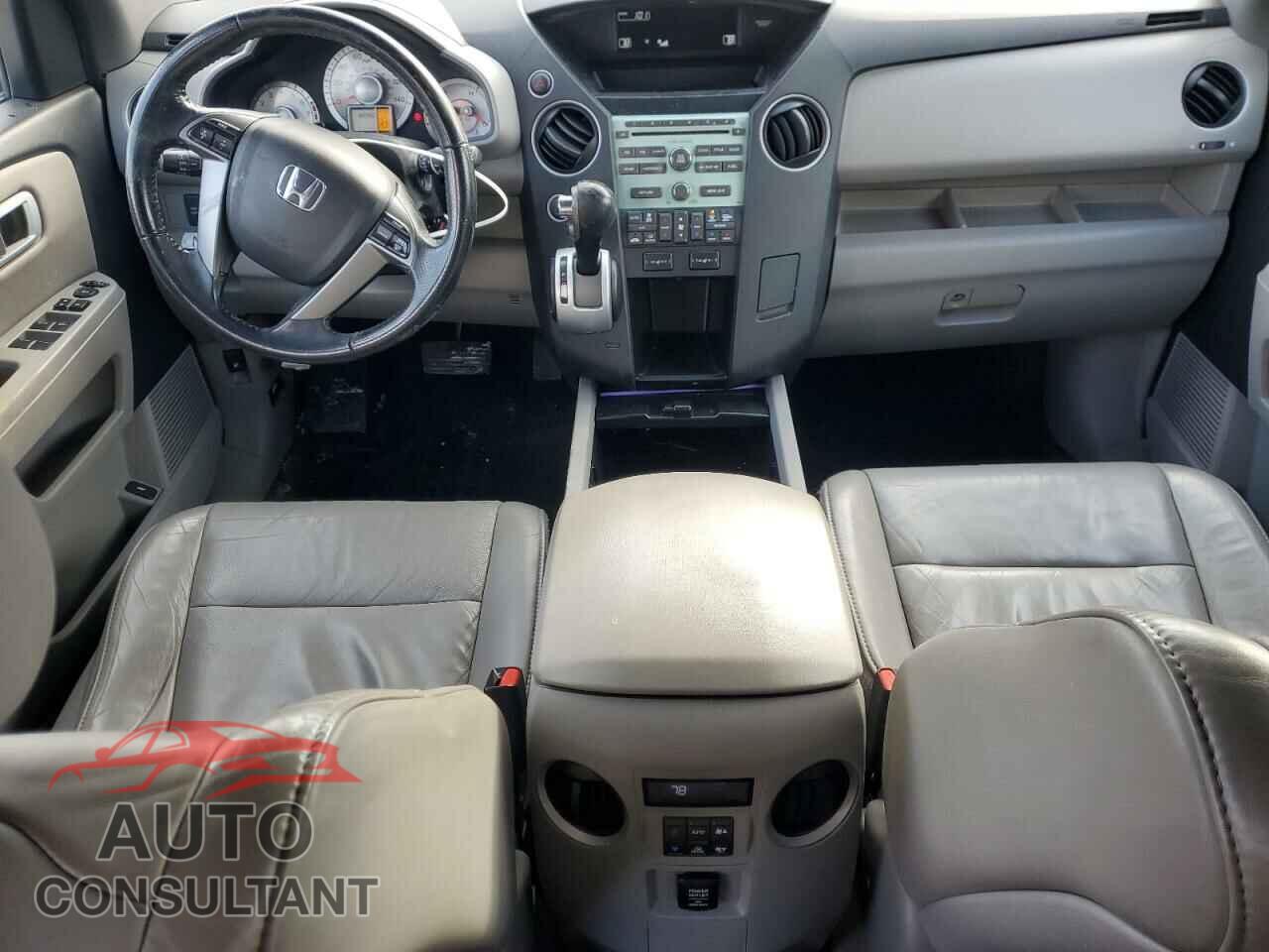 HONDA PILOT 2011 - 5FNYF4H55BB068954