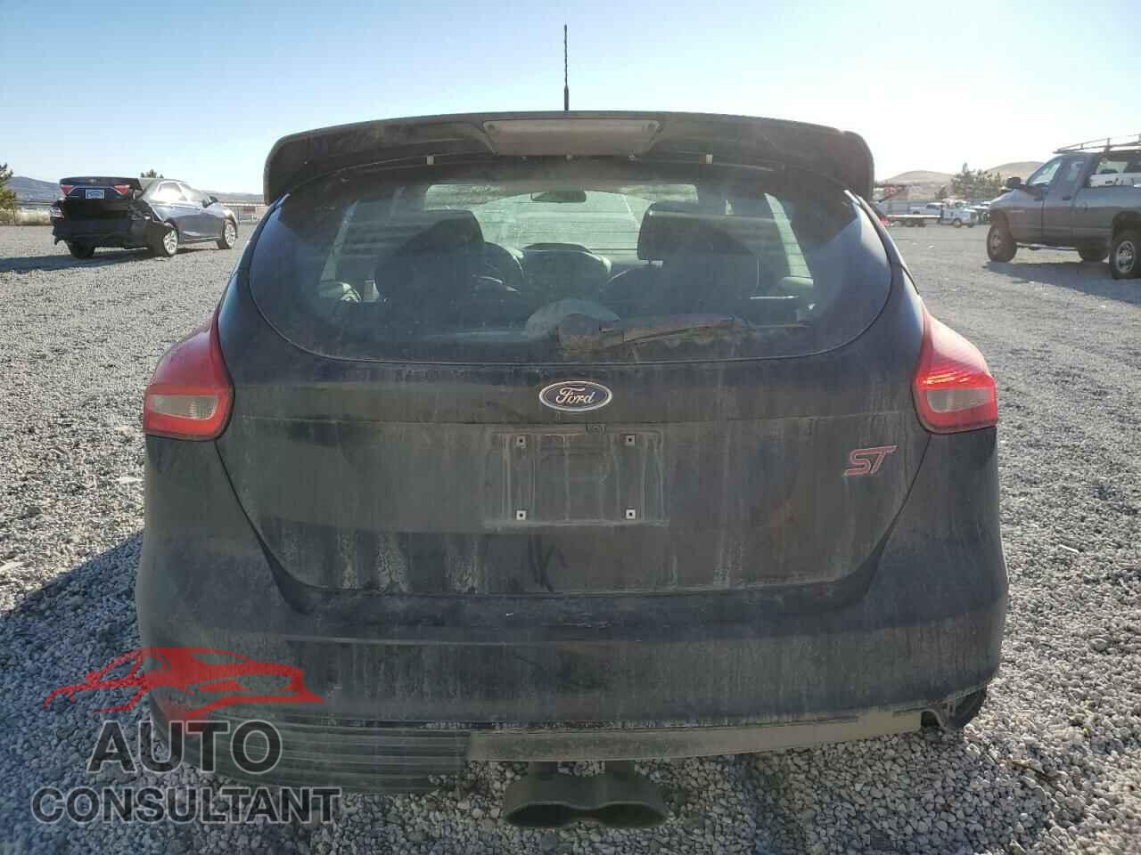 FORD FOCUS 2017 - 1FADP3L96HL334011
