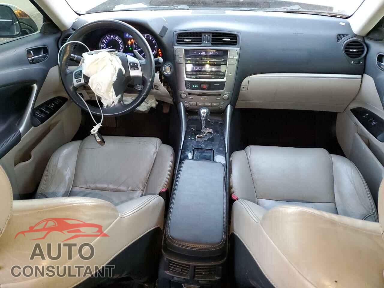 LEXUS IS 2011 - JTHBF5C24B5147721
