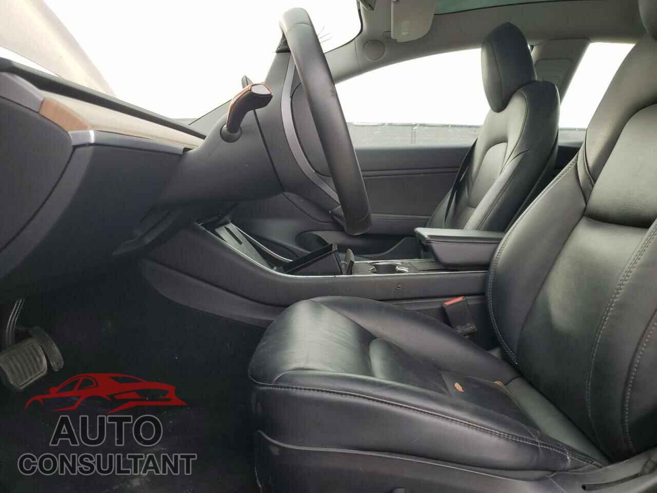TESLA MODEL 3 2019 - 5YJ3E1EA4KF411587