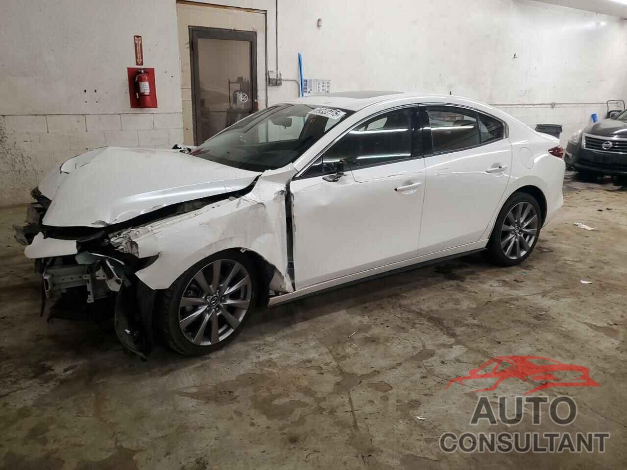 MAZDA 3 2019 - JM1BPBEM3K1139631