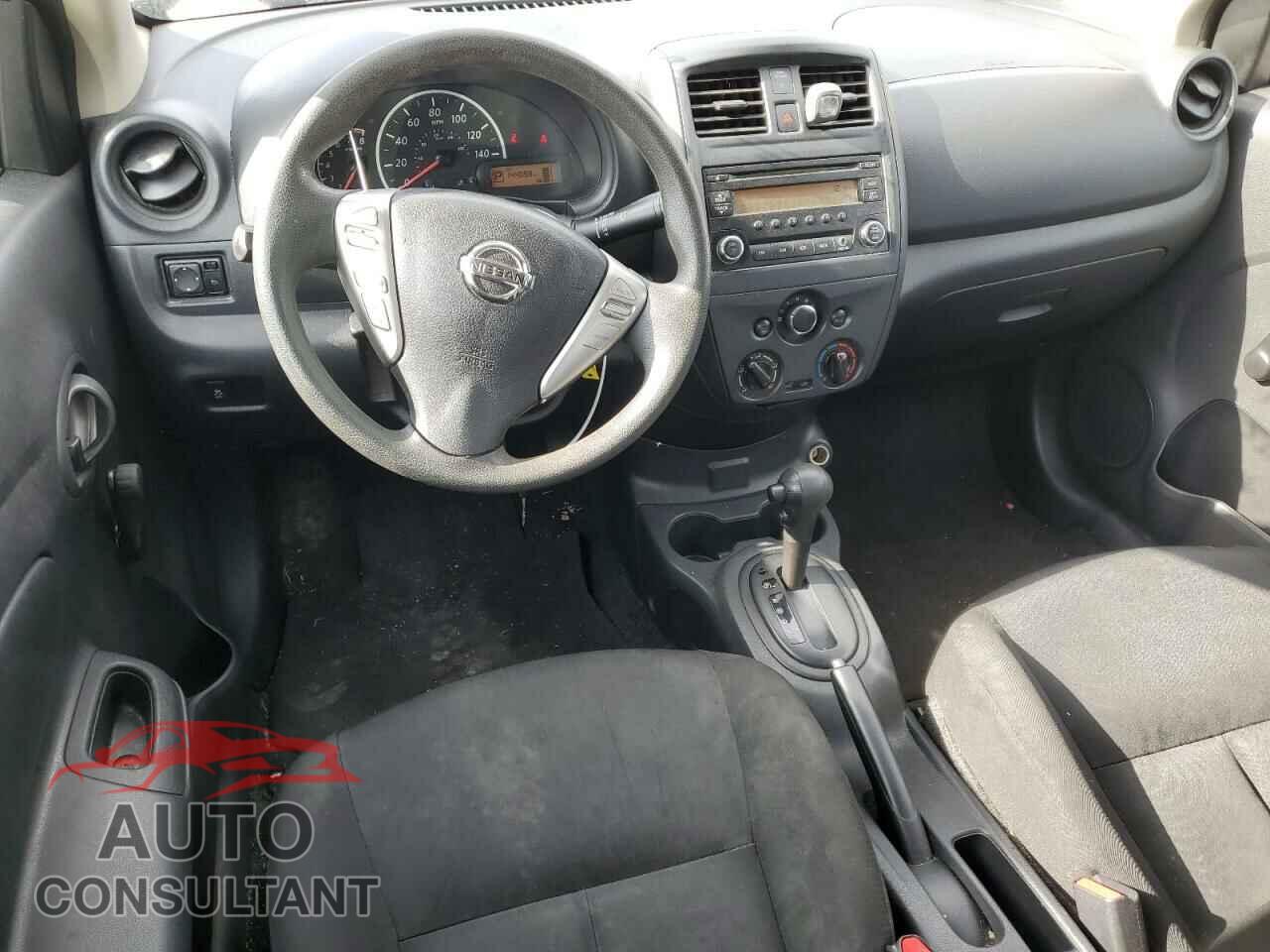 NISSAN VERSA 2017 - 3N1CN7AP3HL804734