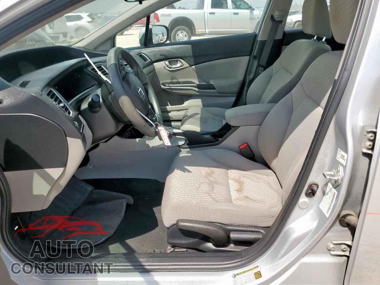 HONDA CIVIC 2015 - 2HGFB2F50FH558133