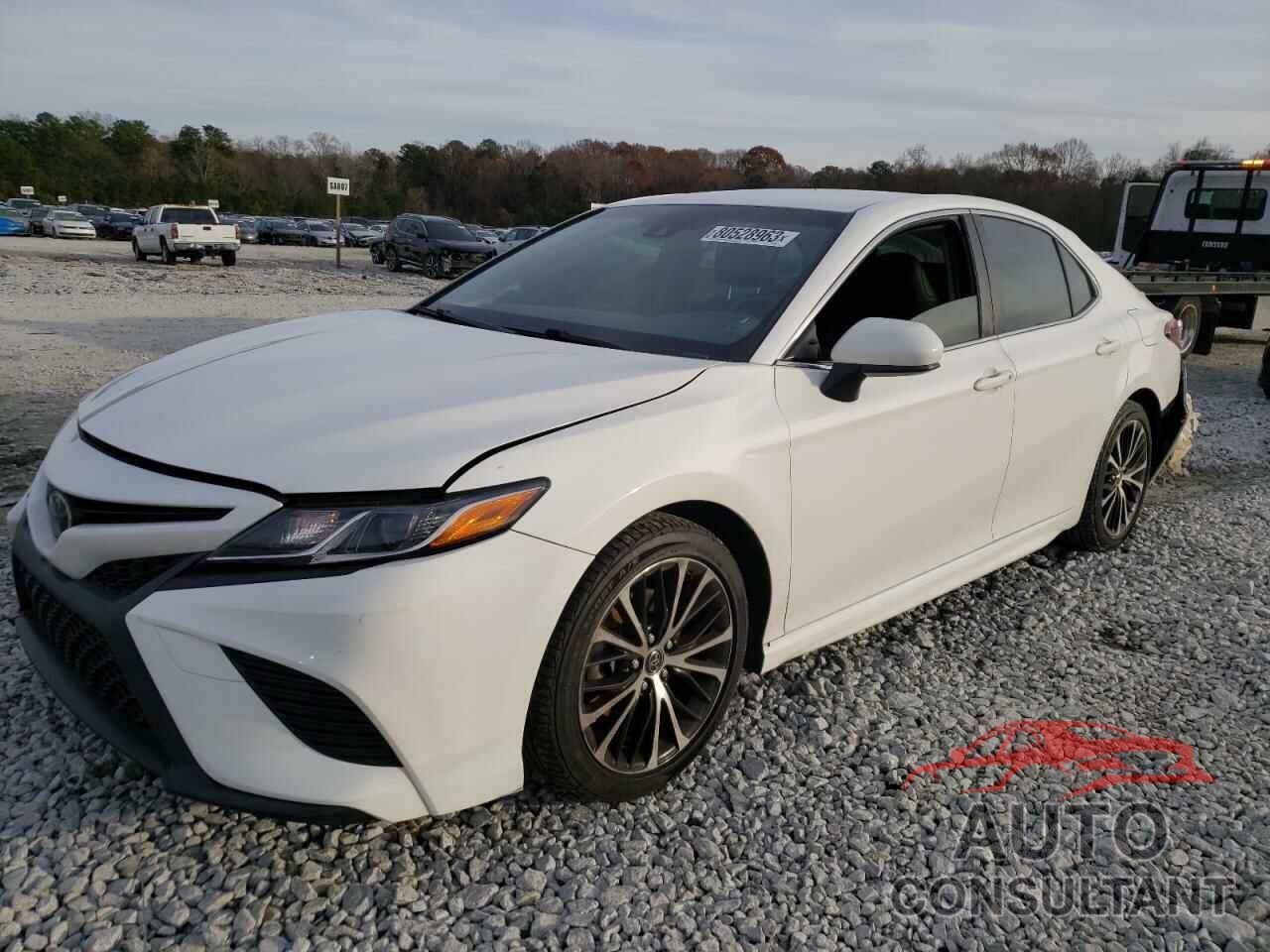 TOYOTA CAMRY 2018 - JTNB11HK5J3031225