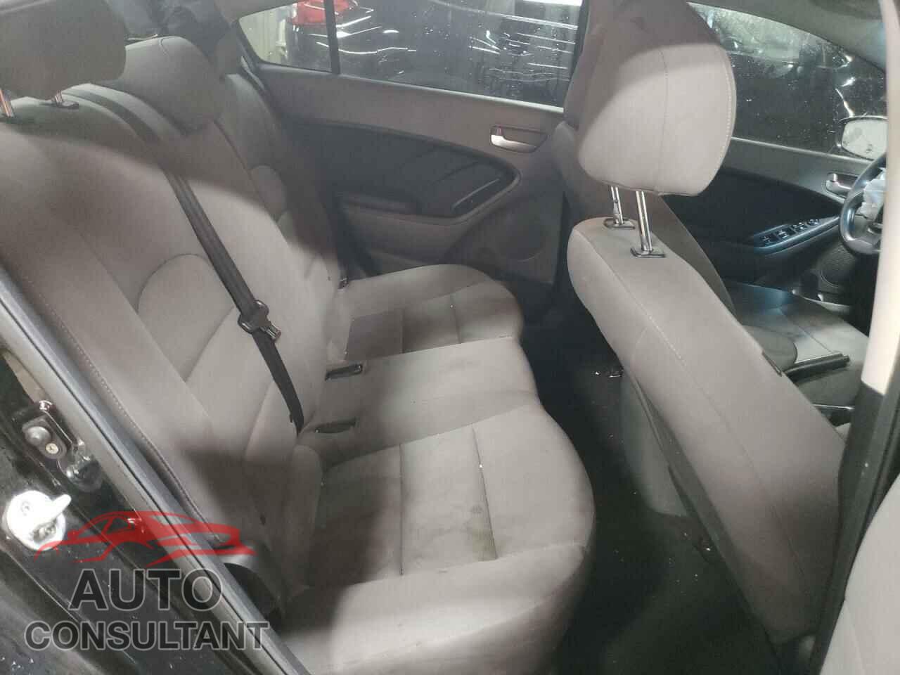 KIA FORTE 2017 - 3KPFK4A77HE131050