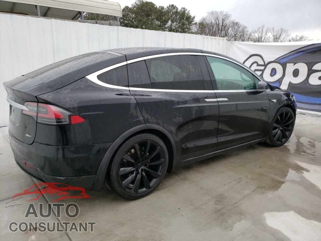 TESLA MODEL X 2016 - 5YJXCAE2XGF002792