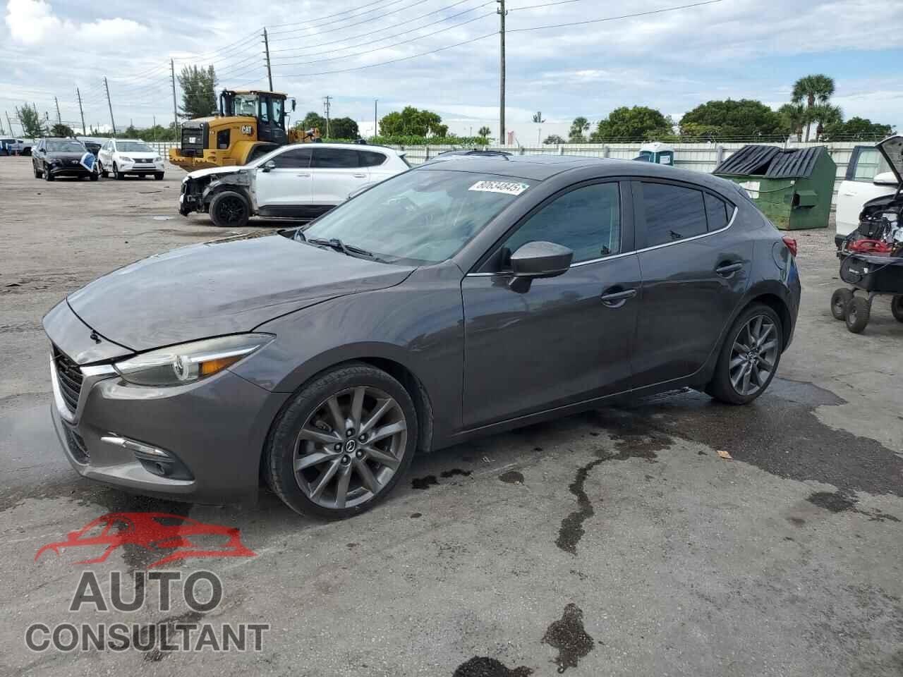 MAZDA 3 2018 - 3MZBN1M31JM265512