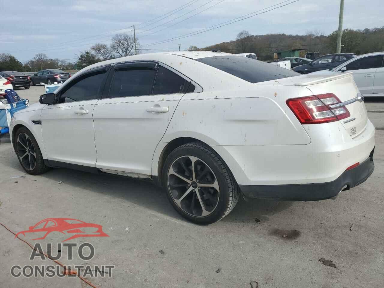 FORD TAURUS 2015 - 1FAHP2E82FG123670