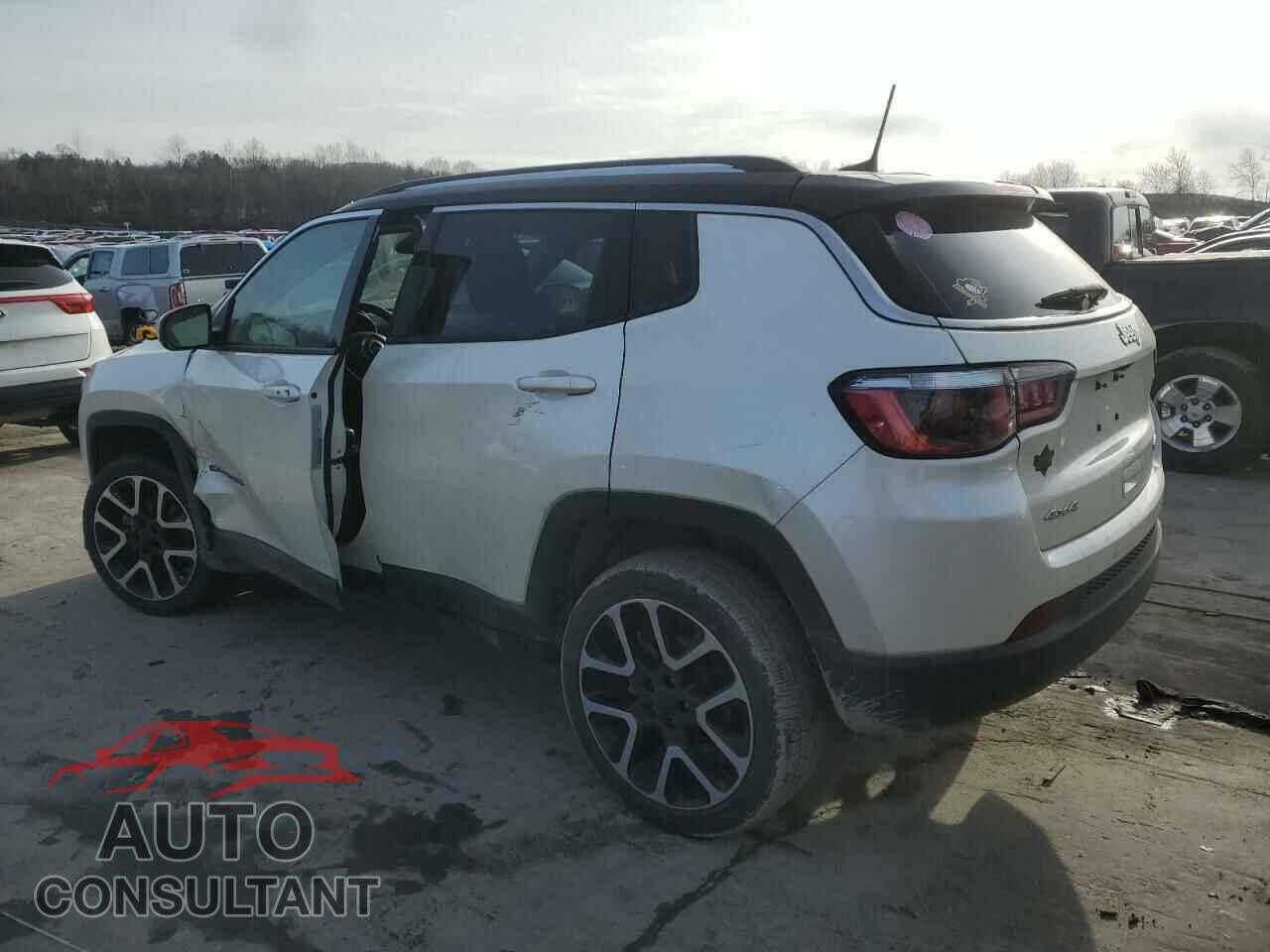 JEEP COMPASS 2018 - 3C4NJDCB1JT200056