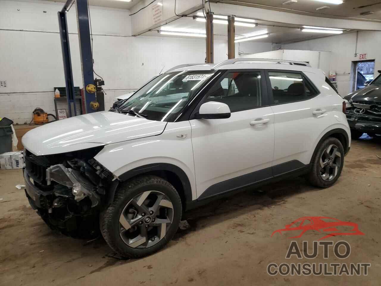 HYUNDAI VENUE 2022 - KMHRC8A38NU142713