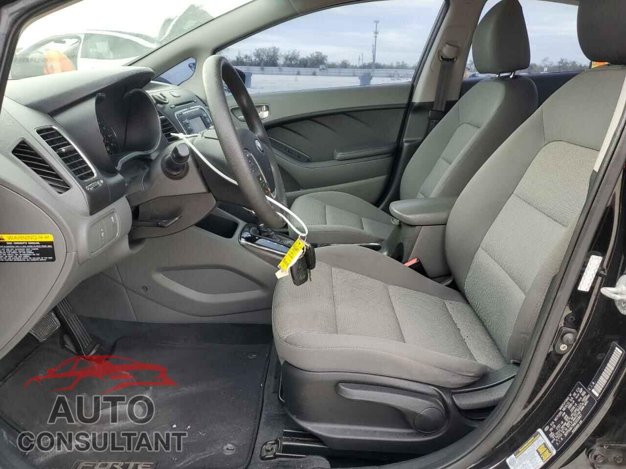 KIA FORTE 2017 - 3KPFK4A79HE055847