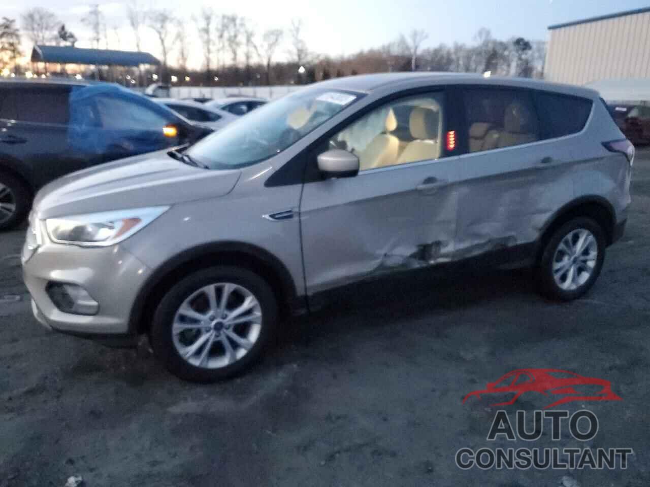 FORD ESCAPE 2017 - 1FMCU0G97HUE29402