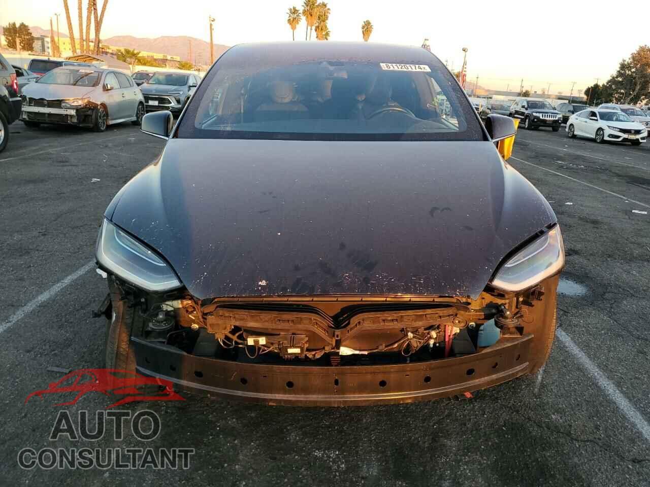 TESLA MODEL X 2016 - 5YJXCAE21GF014443