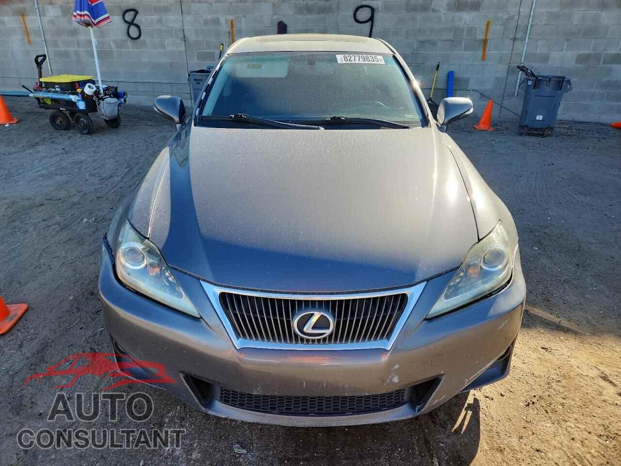 LEXUS IS 2012 - JTHBF5C23C5175611