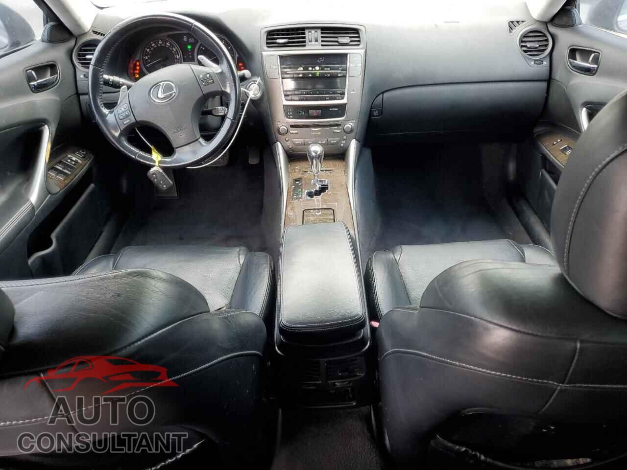 LEXUS IS 2010 - JTHBF5C20A5110180