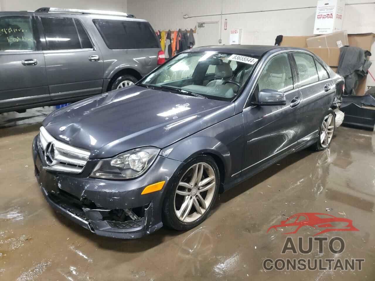 MERCEDES-BENZ C-CLASS 2013 - WDDGF8AB8DR270841