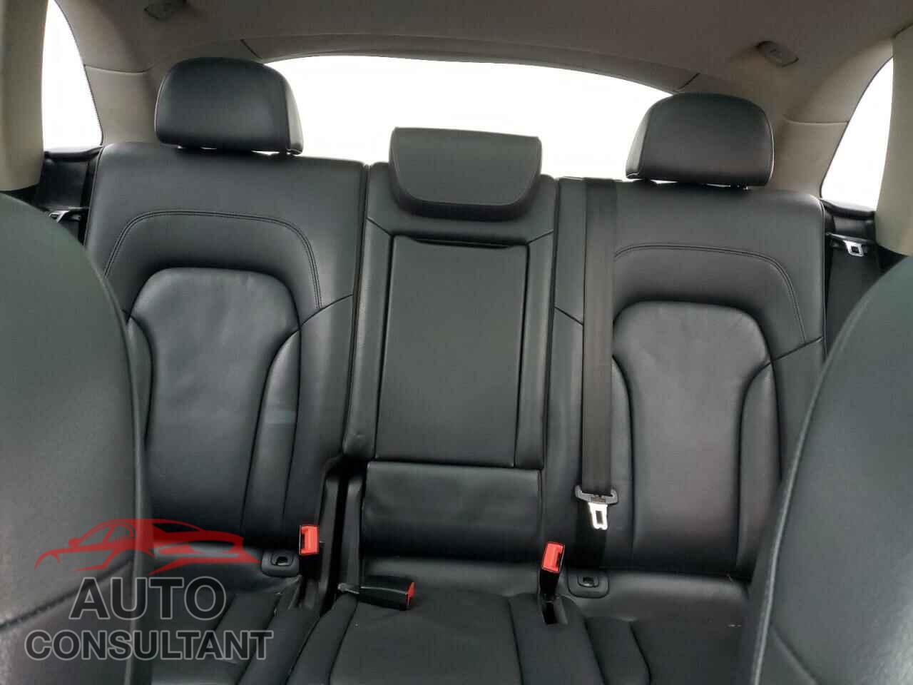 AUDI Q5 2012 - WA1LFAFP3CA068906