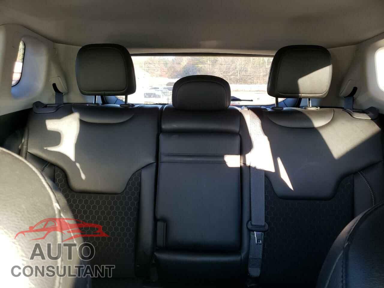 JEEP COMPASS 2018 - 3C4NJDBB3JT320684