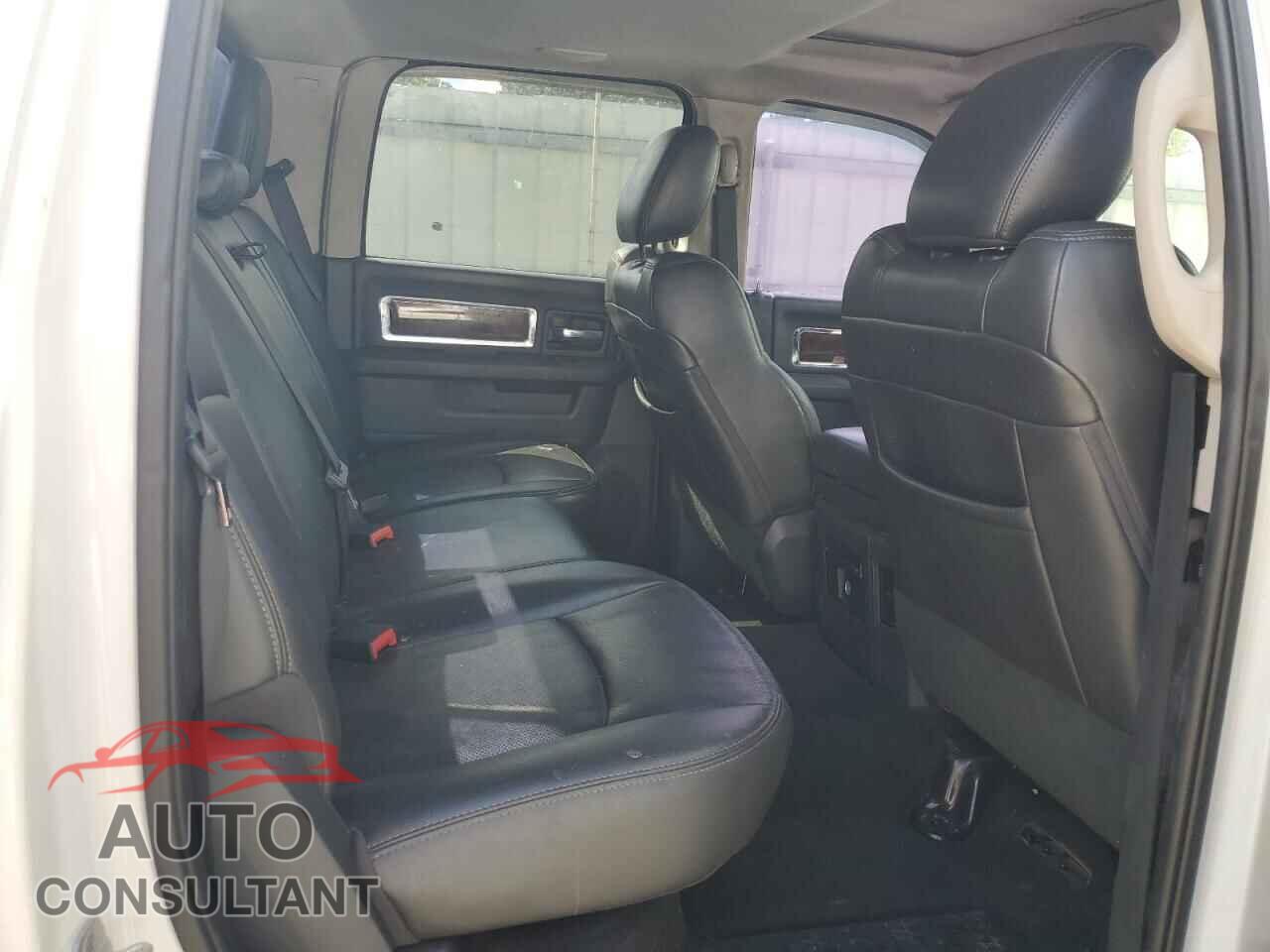 DODGE RAM 1500 2012 - 1C6RD7NT8CS248228