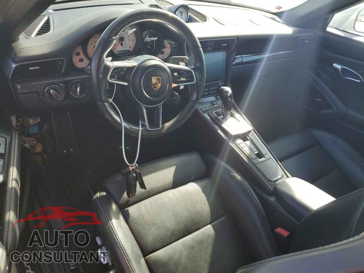 PORSCHE 911 2017 - WP0CD2A96HS178294