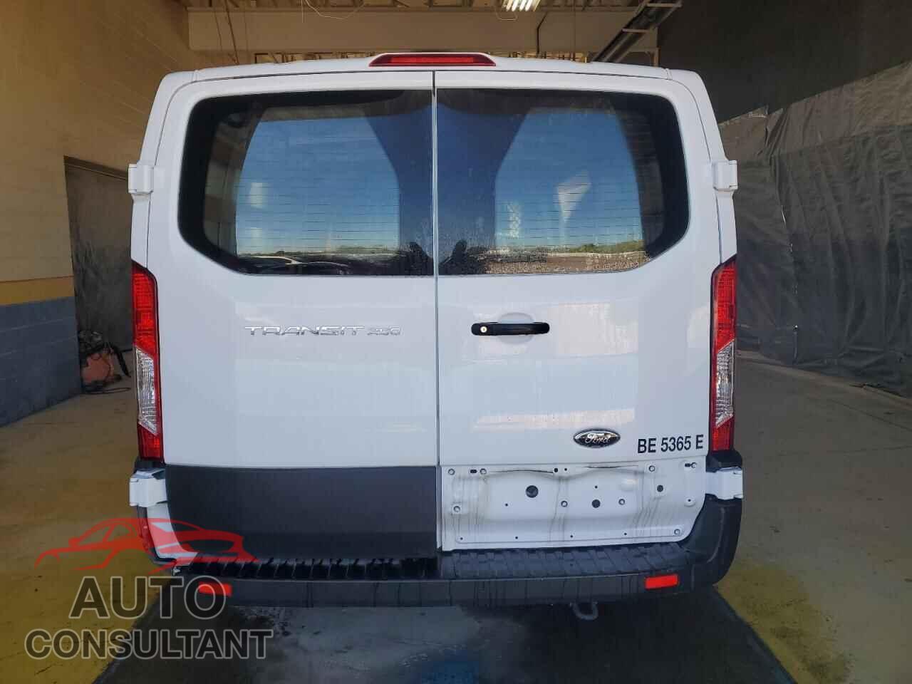 FORD TRANSIT 2024 - 1FTBR1Y84RKA71248