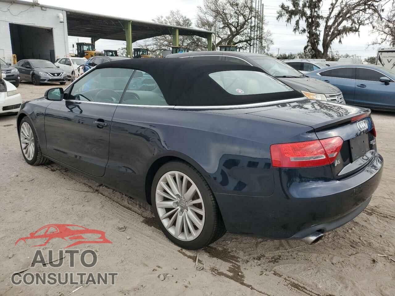 AUDI A5 2011 - WAULFAFH5BN006099