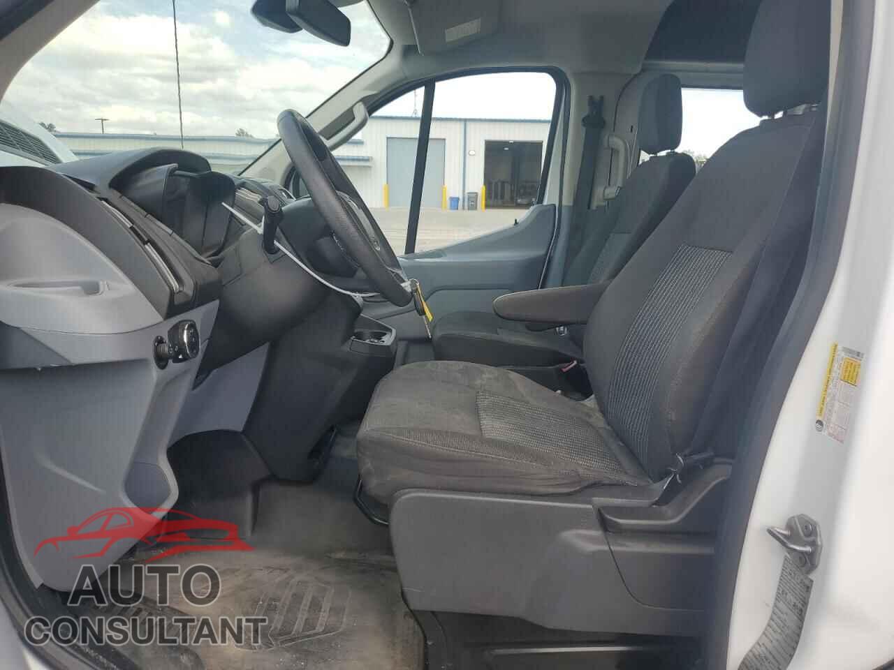 FORD TRANSIT 2019 - 1FTYR1ZMXKKB34865