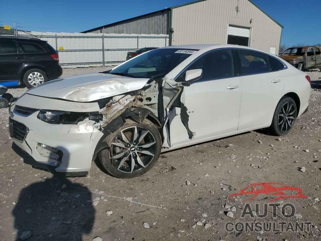 CHEVROLET MALIBU 2017 - 1G1ZE5ST3HF282441