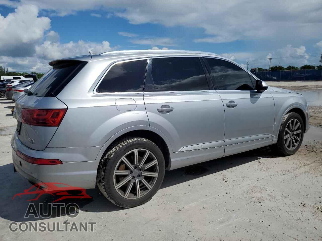 AUDI Q7 2017 - WA1VAAF70HD019949