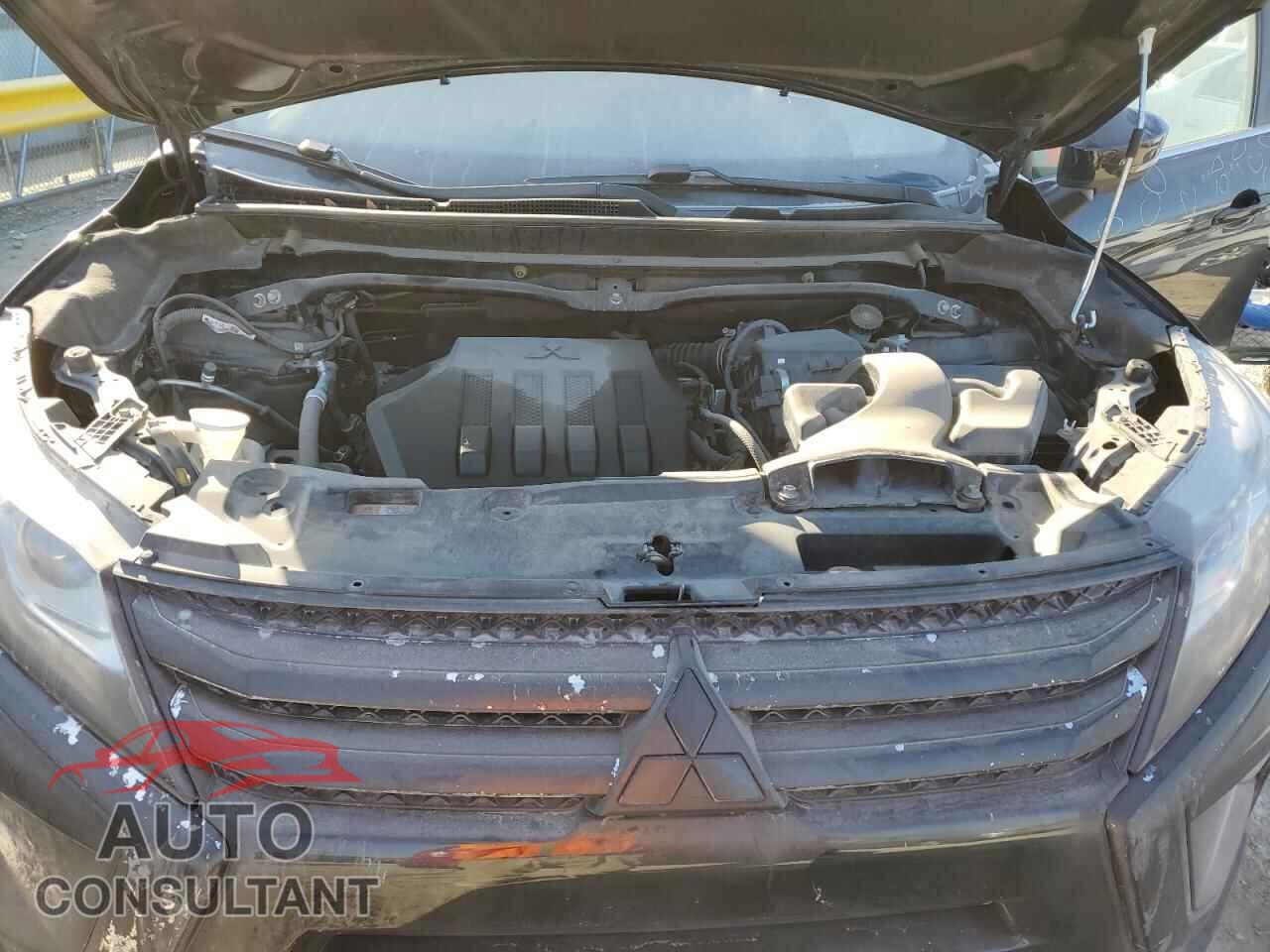 MITSUBISHI ECLIPSE 2018 - JA4AT5AA7JZ039286